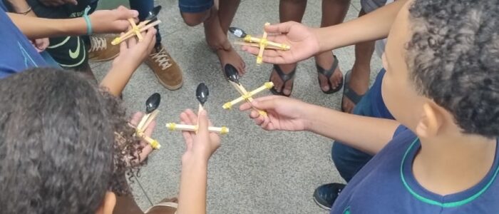 Bio CPTL - Máquinas simples, confecção de catapultas - Climbie Ferreira Hall